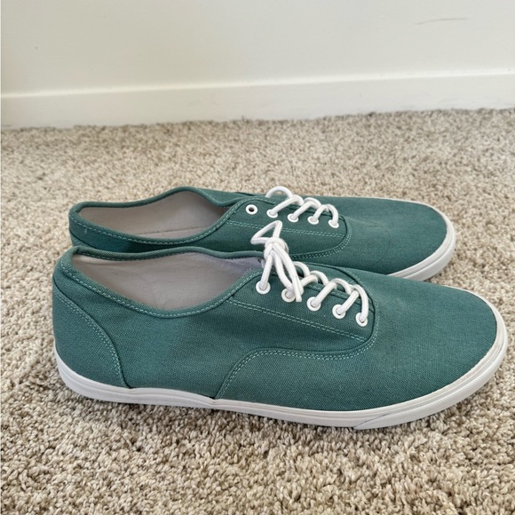 Shoes size 13 - Picture 3 of 5